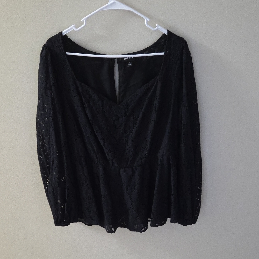 Torrid Black Buttoned 3/4 Sleeve Blouse